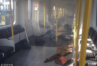 英警方公布伦敦地铁爆炸监控 还原恐怖瞬间