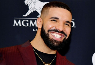 知名音乐人Drake开始卖大麻