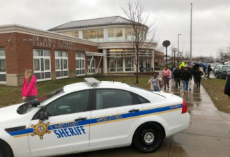 美国马里兰州高中枪击案 枪手死两学生伤