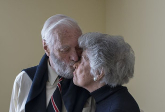 加拿大结婚73年的夫妇作出这个决定 举世动容！