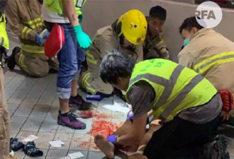 香港警方否认推学生坠楼 目击者反驳事情真相