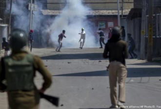 印控克什米尔爆发大骚乱！死伤无数