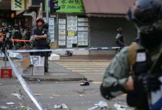 香港示威发生第三起警察实弹枪伤抗议者事件