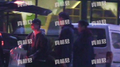 郝蕾与神秘男牵手曝新恋情