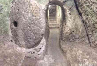墙壁倒塌 意外发现地下18层城市 古老而神秘