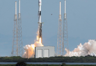 SpaceX“卫星火车”让天文学家们怒了