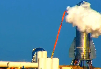 SpaceX星际飞船测试中发生爆裂 硬件四处飞射