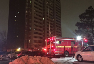 北约克高层公寓火灾 30岁男子被烧伤