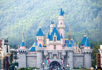 美国游客：香港迪士尼就像“鬼城” 到处空荡荡