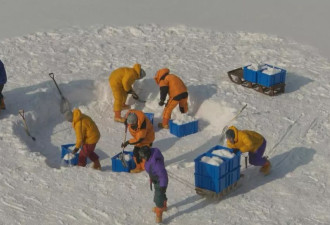 在南极，他做出了可能是地球上最好吃的工作餐