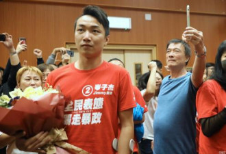 香港区议会选举犹如海啸 反对派大胜在望