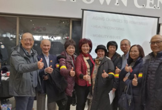 多伦多华裔议员推老年人反光臂章 网友强烈反对