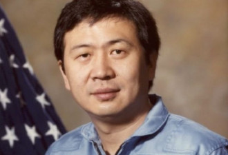 首进太空的华人 提前杨利伟18年把红旗送太空