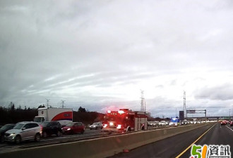 404高速南行线发生车祸拥堵