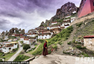 西藏惊现“悬空”寺院！仿佛天外神仙居所