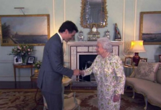 英女王正式表态：让查尔斯王子继位