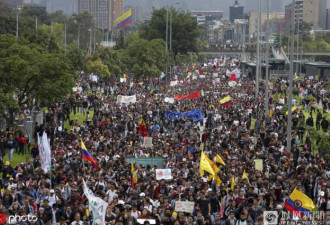 南美第三国爆发抗议 20万人上街示威
