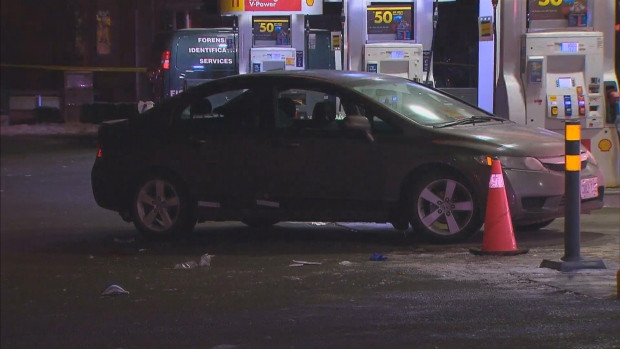 Toronto police are investigating a shooting in North York that sent three people to hospital with serious injuries. (CP24)