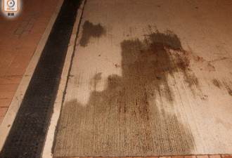 香港砍人事件：一男子遭2名黑衣男狂砍手脚