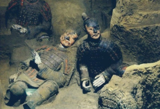刚出土的兵马俑：色彩鲜艳，15秒后开始褪色