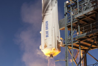 成功！亚马逊老板贝索斯火箭今天发射上天！