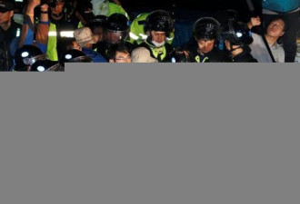 韩警强制疏散反萨德居民已发冲突 逾10人受伤
