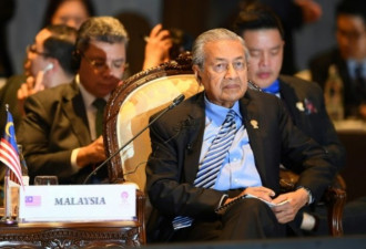 94岁马来西亚首相马哈地再暗示：还要干一年！