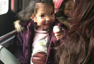 5岁女童公交上徒手抓鼠，手段极其“残忍”
