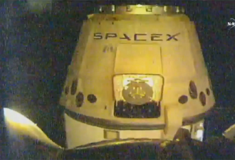 SpaceX龙飞船返回地球 带回近2吨实验样品