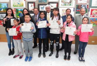 2018国际儿童绘画比赛，颁奖礼上欢欣喝彩