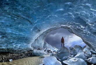北极冰面惊现神秘黑洞 或直通另一个世界