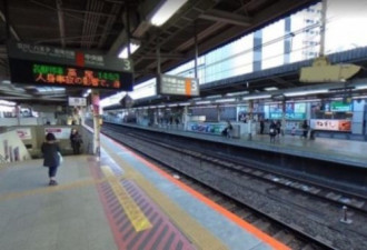 中国男子被斥太吵，怒推日本老翁撞火车