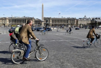 法国巴黎公交罢工 自行车大热门