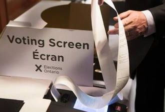 安省省选首次使用电子投票机