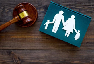 代孕、买精生子 越来越多的女性在撇开男人生育