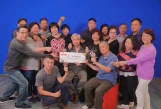 多伦多地区19位华人合买彩票集体中奖！