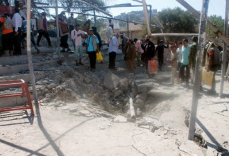 也门阅兵式上一架无人机爆炸 造成至少9死30伤