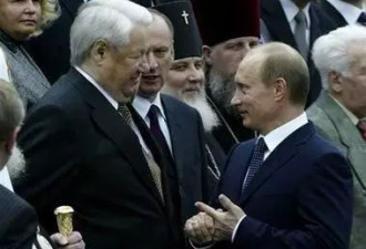 俄罗斯下任总统提前出现， 普京亲自为其铺路！