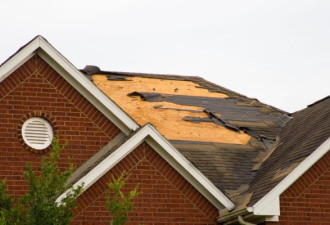 大风吹坏屋顶，你知道该怎么报保险吗？