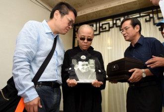 中共阻止多国使节接触刘晓波遗孀，有何隐情？