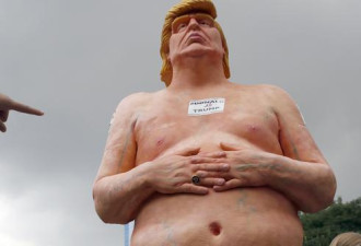 辣眼！最后一座特朗普裸体塑像18万卖出