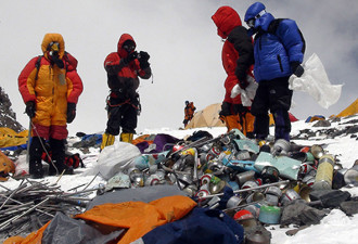 珠穆朗玛峰或将成为“世界上最高的粪坑”