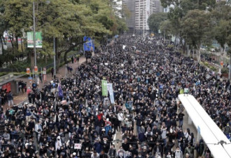 香港数万民众元旦大游行 誓言要继续抗争