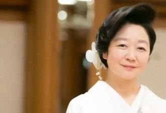 名校毕业后 她成了日本第1妈妈桑 首相为她倾倒