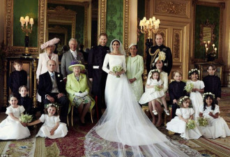 婚礼过后 英国王室公布哈里梅根结婚照