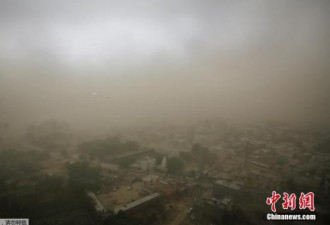 印度再遭沙尘暴和雷雨侵袭 致70人死逾100人伤