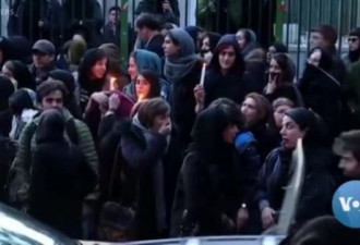 伊朗反政府示威第二天：我们的敌人就在这里