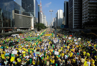 巴西卡车司机闹大了：怀念独裁 求军队推翻政府
