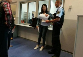 中国游客在德国被关“小黑屋”画面曝光