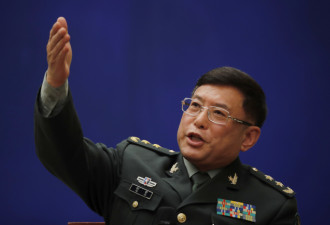 中国军事化南海岛礁 川普“非常讶异”